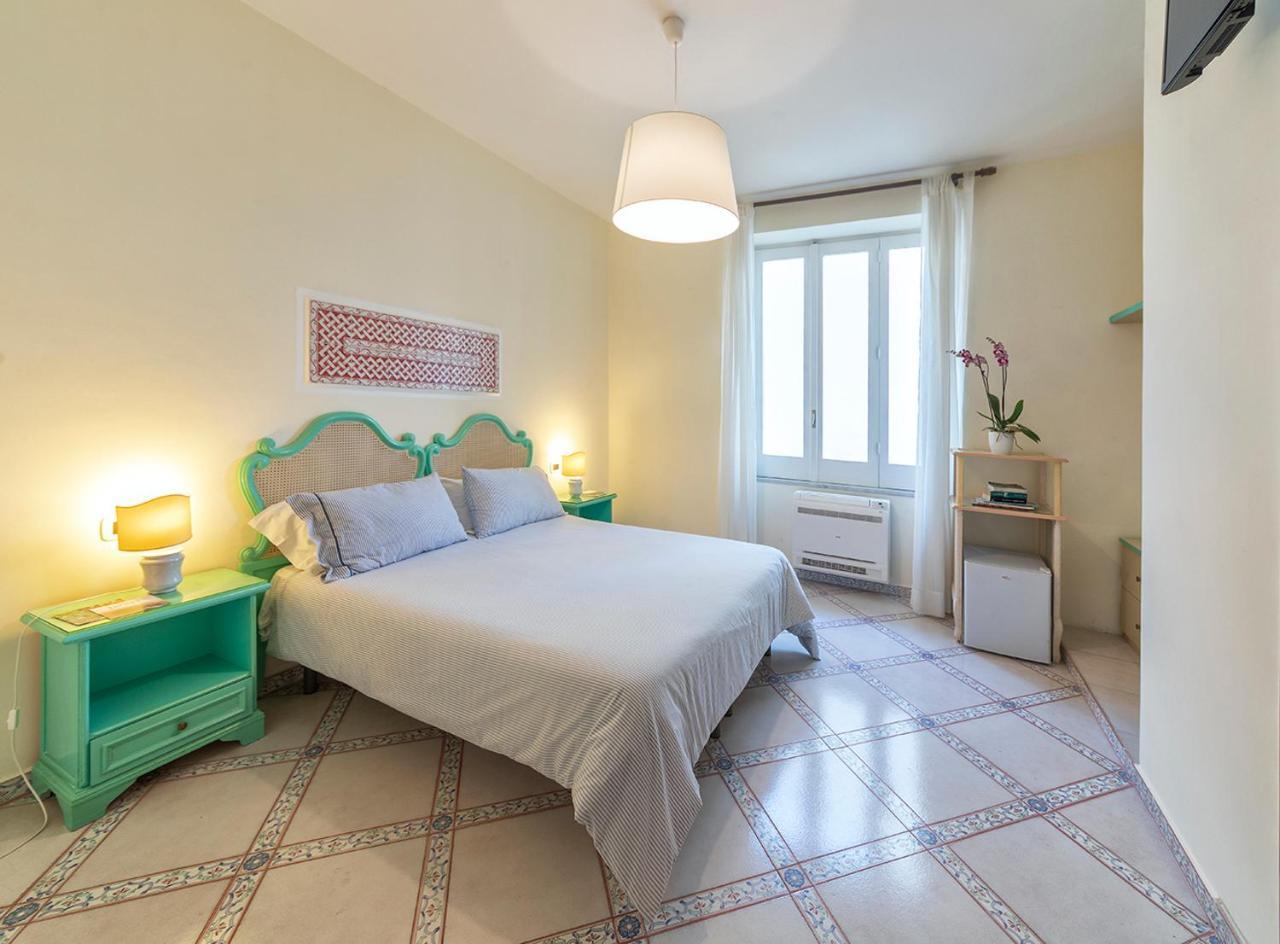 B&B Marcantonio - Ischia Ponte Экстерьер фото